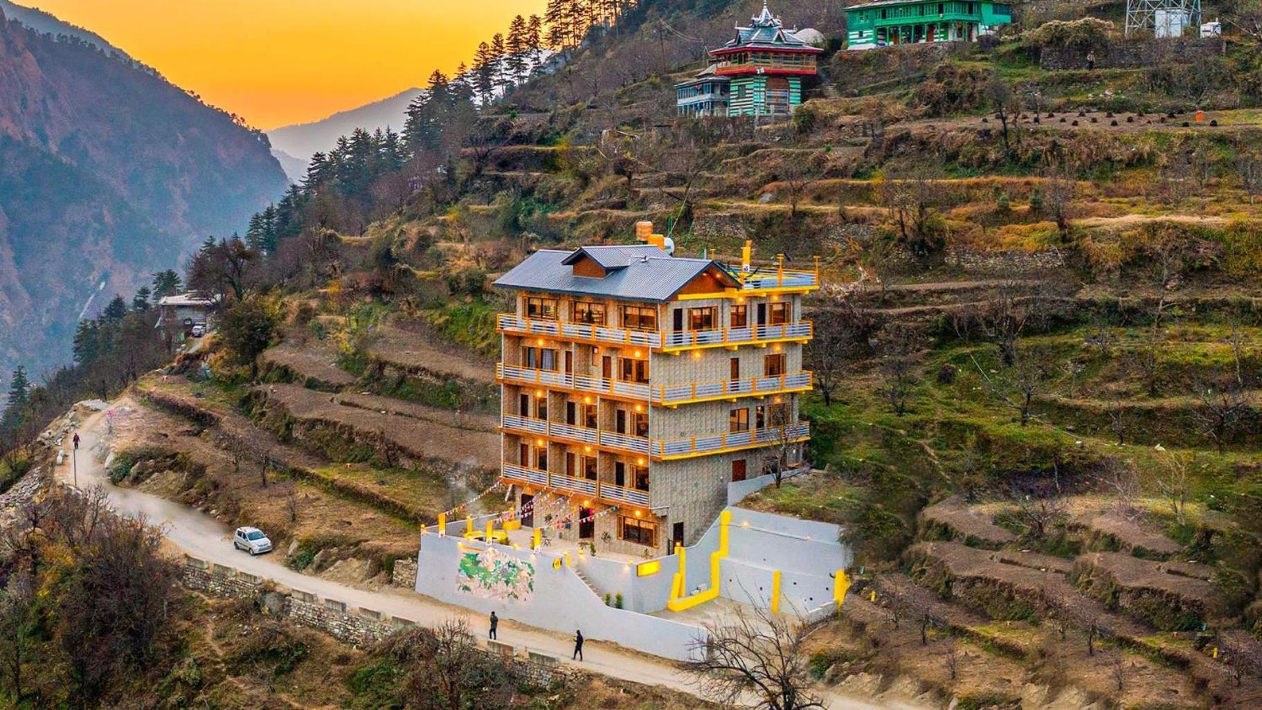 The Hosteller Tirthan Valley Gushaini Exteriör bild